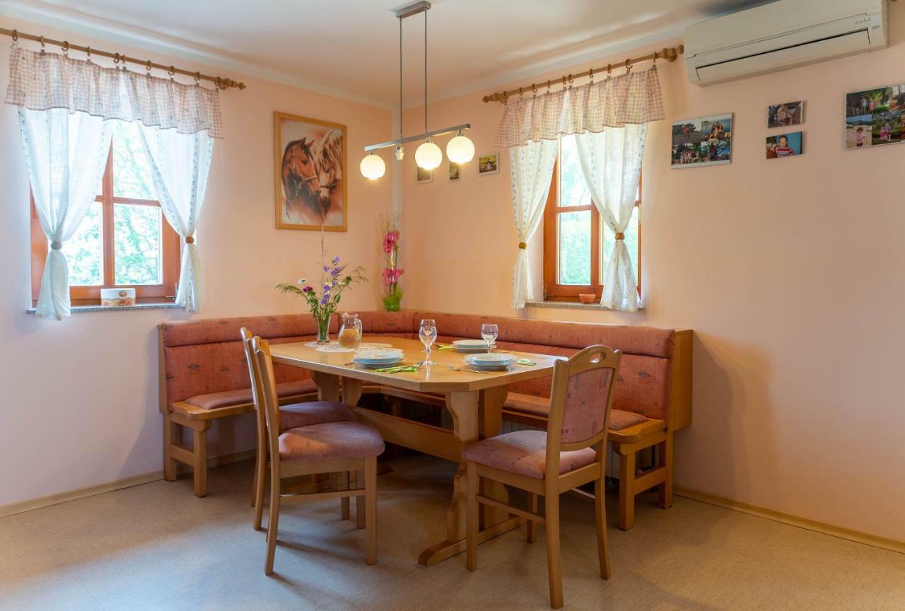 Planinca -Hisa Z Razgledom Apartamento Smarje pri Jelsah Exterior foto