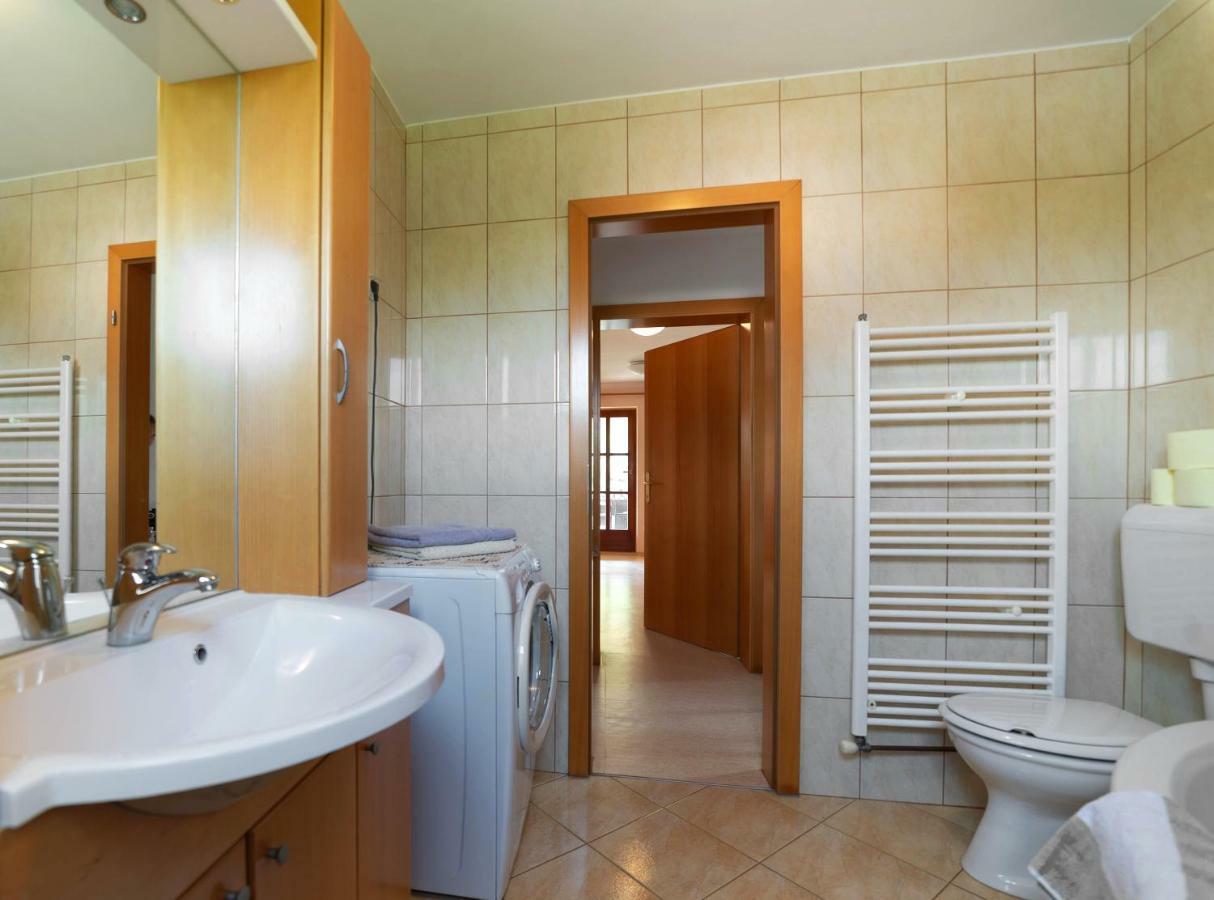 Planinca -Hisa Z Razgledom Apartamento Smarje pri Jelsah Exterior foto